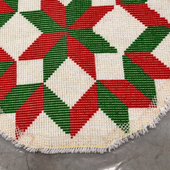 Geometric Star Tree Skirt Latch Hook Rug VTG Hook Yarn Rug Tree Skirt - Picture 3 of 11